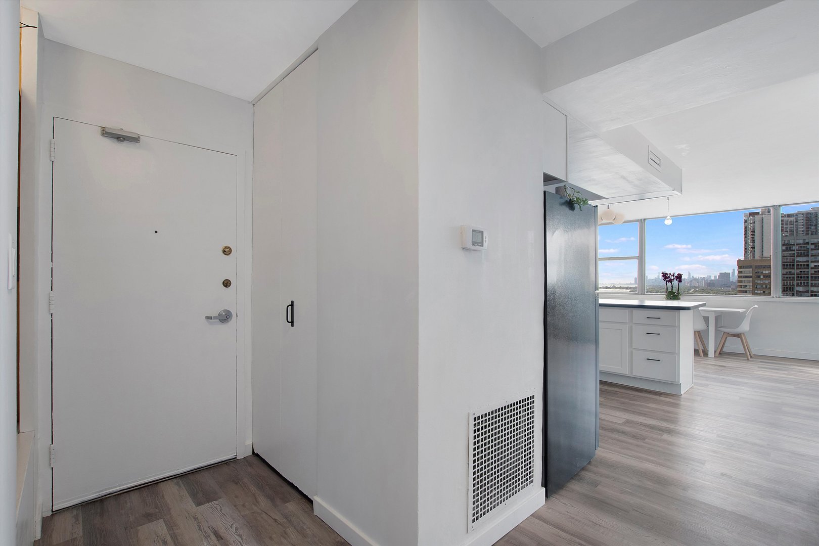 6301 North Sheridan Road, Unit 22V Chicago, IL 60660 - Photo 19 of 24 Gallery Image 19