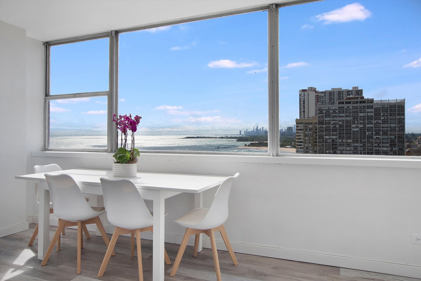 6301 North Sheridan Road, Unit 22V Chicago, IL 60660 - Photo 7 of 24 Gallery Image 7