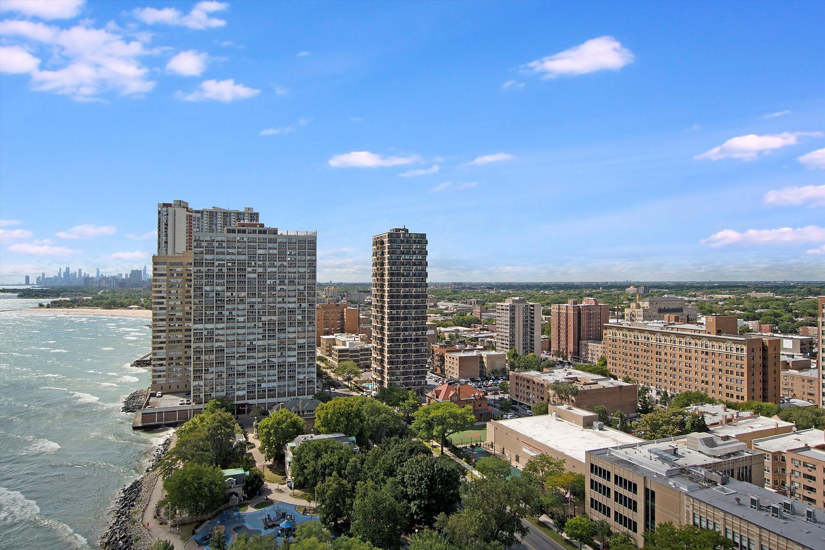 6301 North Sheridan Road, Unit 22V Chicago, IL 60660 - Photo 10 of 24 Gallery Image 10