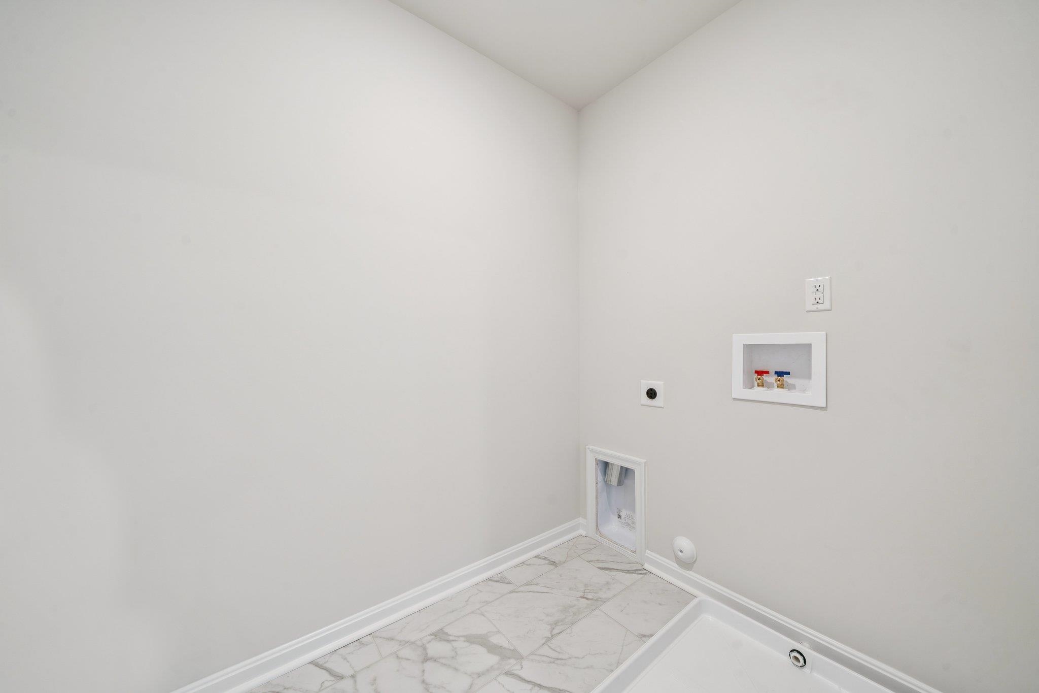 101 Stonewall Jackson Road Waynesboro, VA 22980 - Photo 28 of 30 a view of an empty room