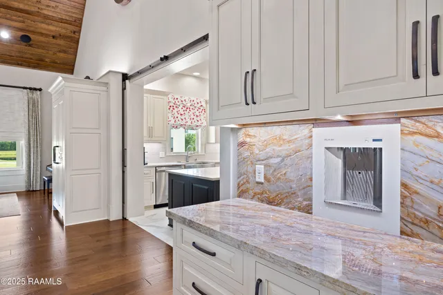 $4,600,000 | 235 North Fieldspan Road, Unit B, Scott, LA 70583