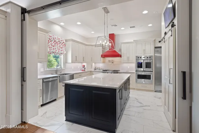 $4,600,000 | 235 North Fieldspan Road, Unit B, Scott, LA 70583