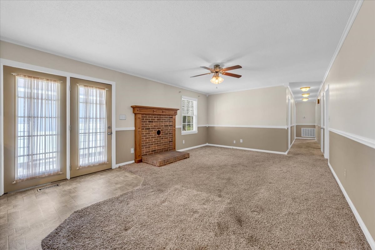 1587 Bypass Road Winchester, TN 37398 - Photo 20 of 26 an empty room with closet and windows