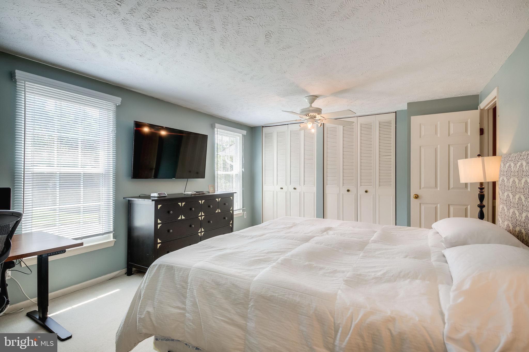 1486 Autumn Ridge Circle Reston, VA 20194 - Photo 14 of 28 Master bedroom