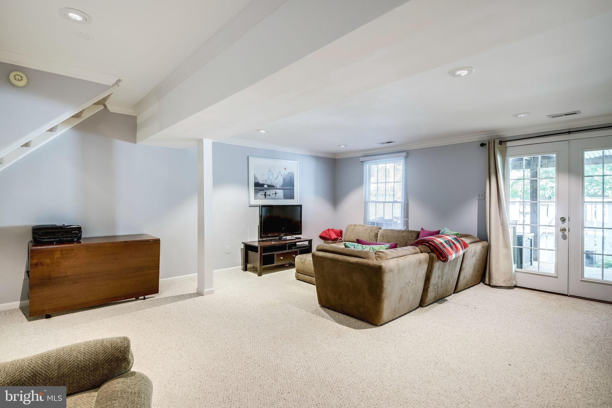 1486 Autumn Ridge Circle Reston, VA 20194 - Photo 22 of 28 Rec room