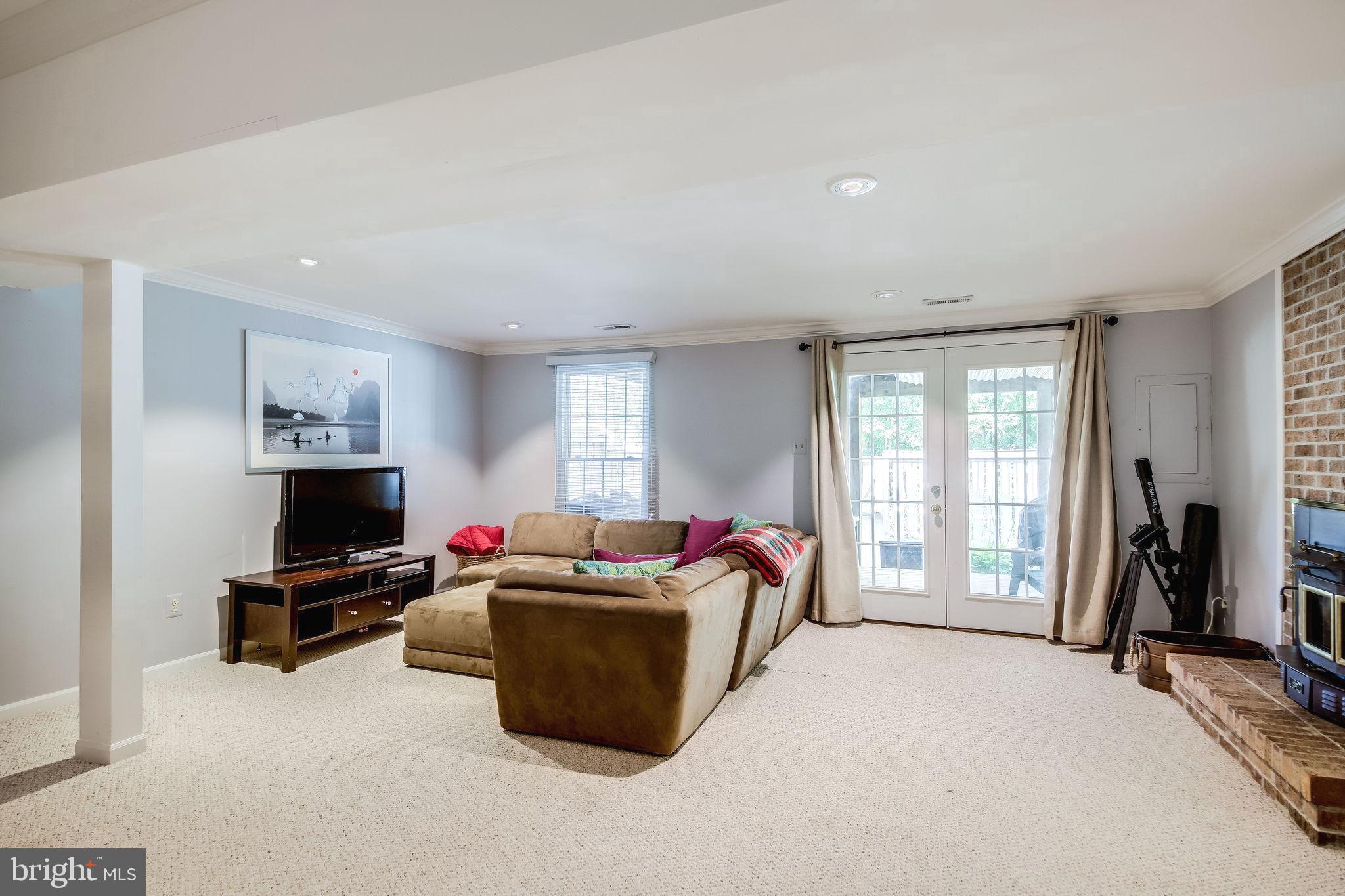 1486 Autumn Ridge Circle Reston, VA 20194 - Photo 23 of 28 Rec room