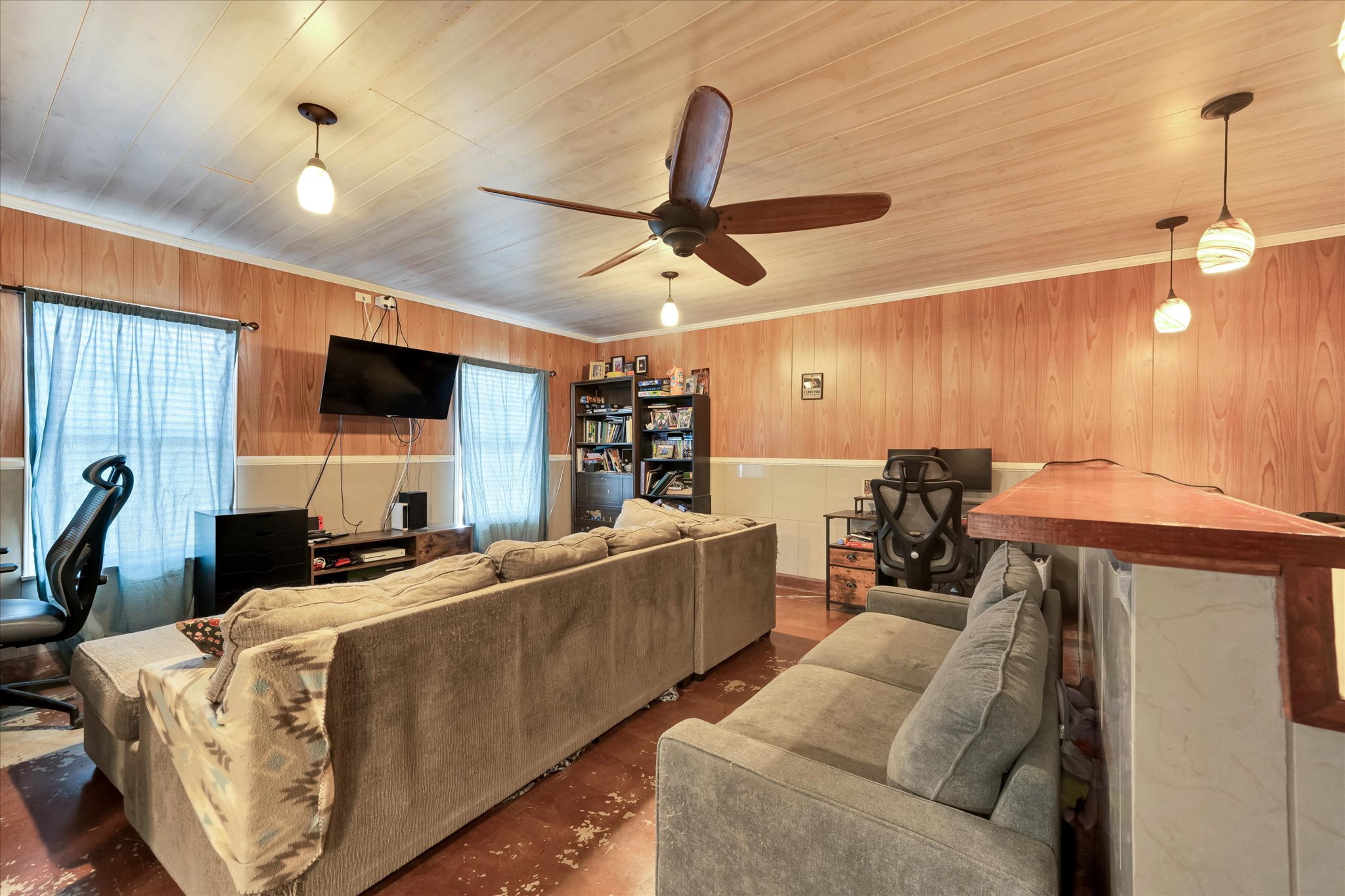 2601 Highcloud Drive Lockhart, TX 78644 - Photo 8 of 30 a living room with furniture and a flat screen tv