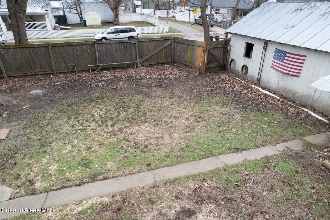 1001 North 6th Street Coeur D'Alene, ID 83814 - Photo 21 of 27 Backyard