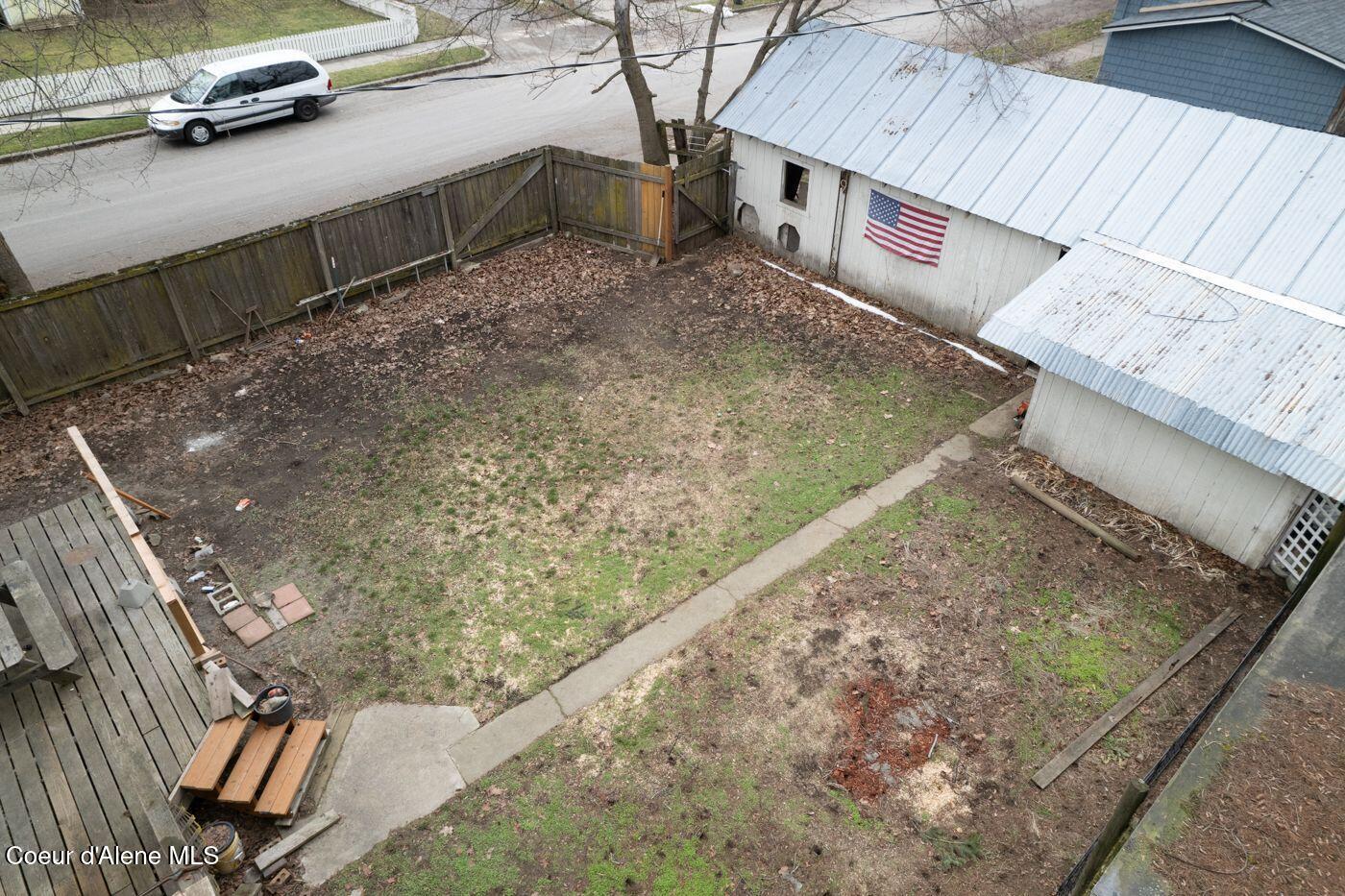 1001 North 6th Street Coeur D'Alene, ID 83814 - Photo 22 of 27 Backyard