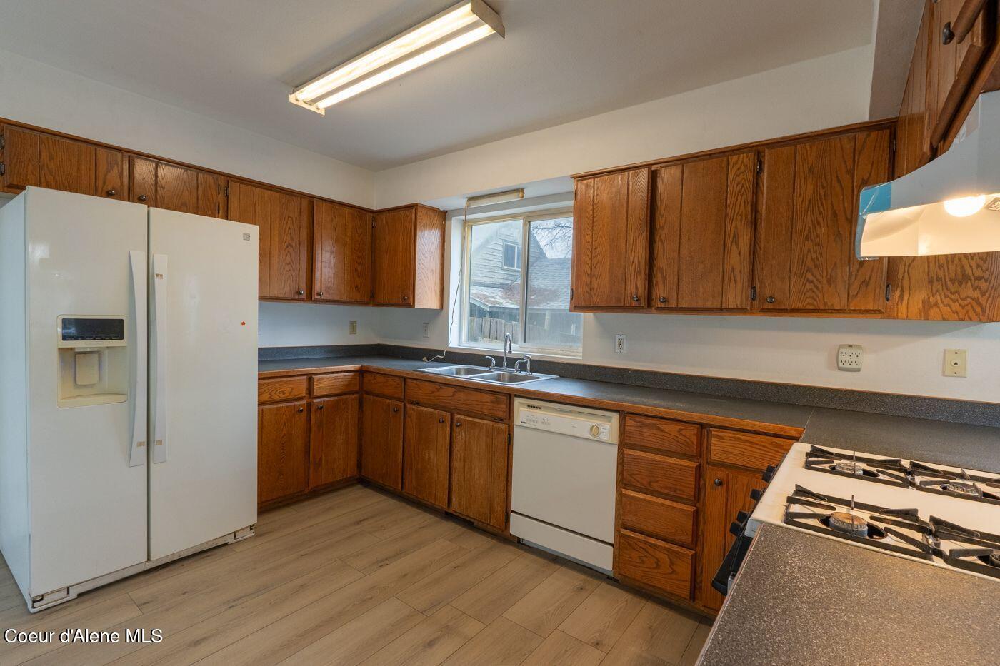 1001 North 6th Street Coeur D'Alene, ID 83814 - Photo 8 of 27 Kitchen