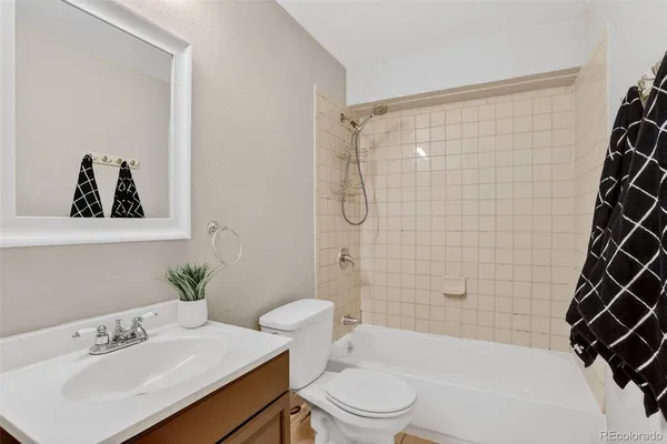 $395,000 | 4550 Eugene Way, Denver, CO 80239