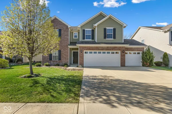 $425,000 | 867 Ogala Drive, Westfield, IN 46074