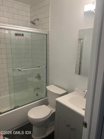 $3,500 | 274 Valley Road, Unit 2, Cos Cob, CT 06807