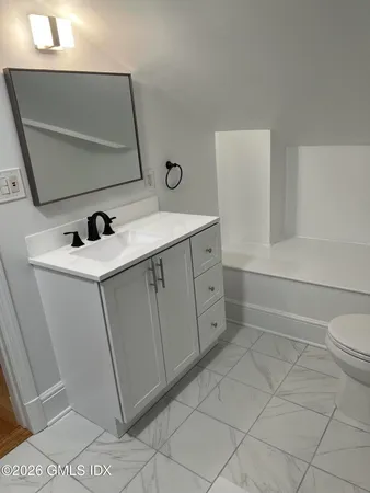 $3,500 | 274 Valley Road, Unit 2, Cos Cob, CT 06807