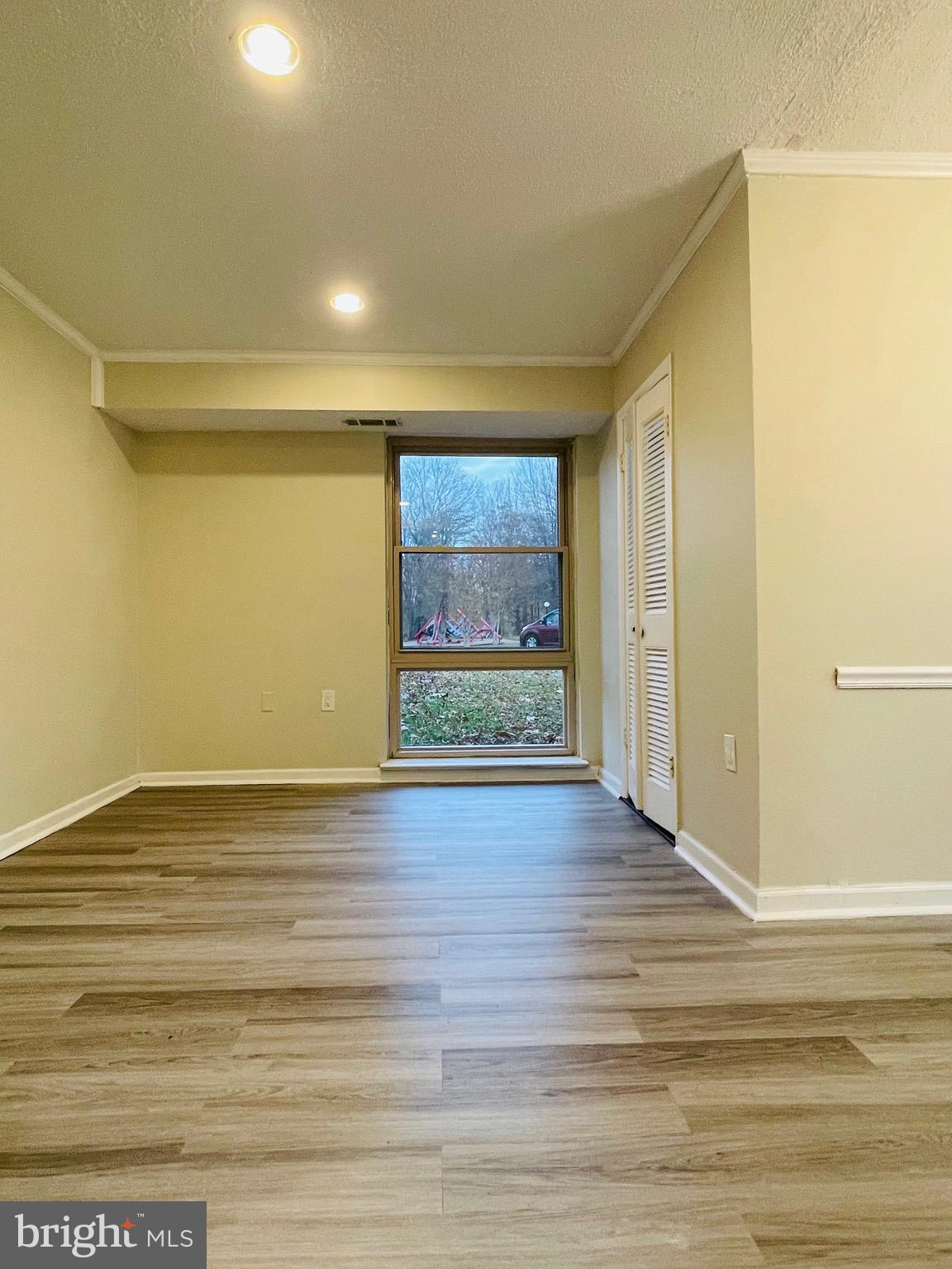 2200 Greenery Lane, Unit 10123 Silver Spring, MD 20906 - Photo 7 of 29 Dining Area