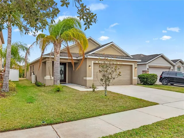 $2,100 | 1909 Hawks View Drive, Ruskin, FL 33570