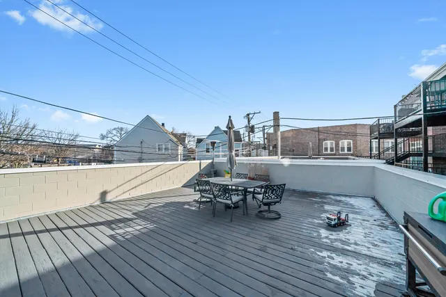 $610,000 | 3215 North Elston Avenue, Unit 1N, Chicago, IL 60618