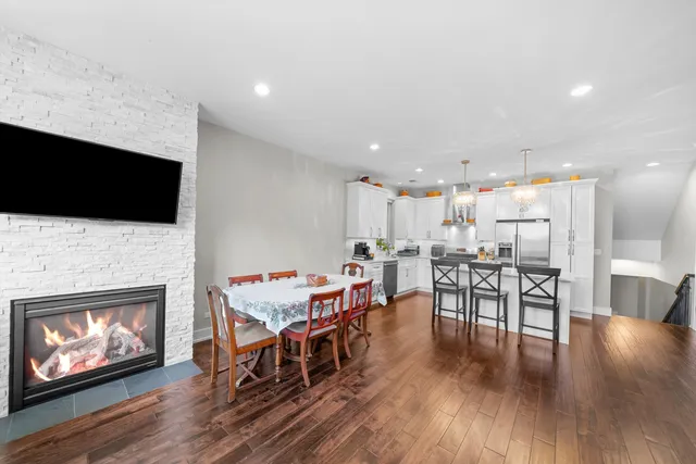 $610,000 | 3215 North Elston Avenue, Unit 1N, Chicago, IL 60618