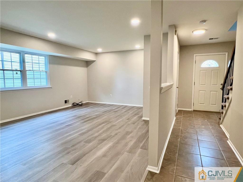 7502 Hana Road Edison, NJ 08817 - Photo 6 of 27