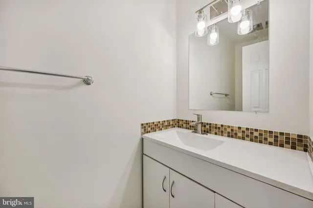 $3,500 | 12260 Greenleaf Avenue, Potomac, MD 20854