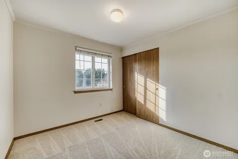 $474,950 | 15711 24th Avenue East, Tacoma, WA 98445