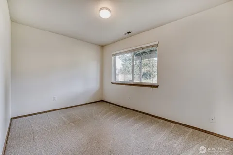 $474,950 | 15711 24th Avenue East, Tacoma, WA 98445