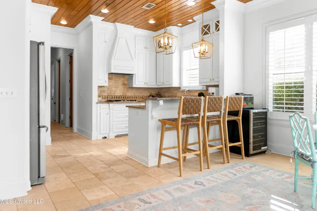 $550,000 | 116 Lake Village Drive, Madison, MS 39110