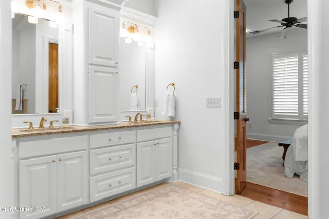 $550,000 | 116 Lake Village Drive, Madison, MS 39110