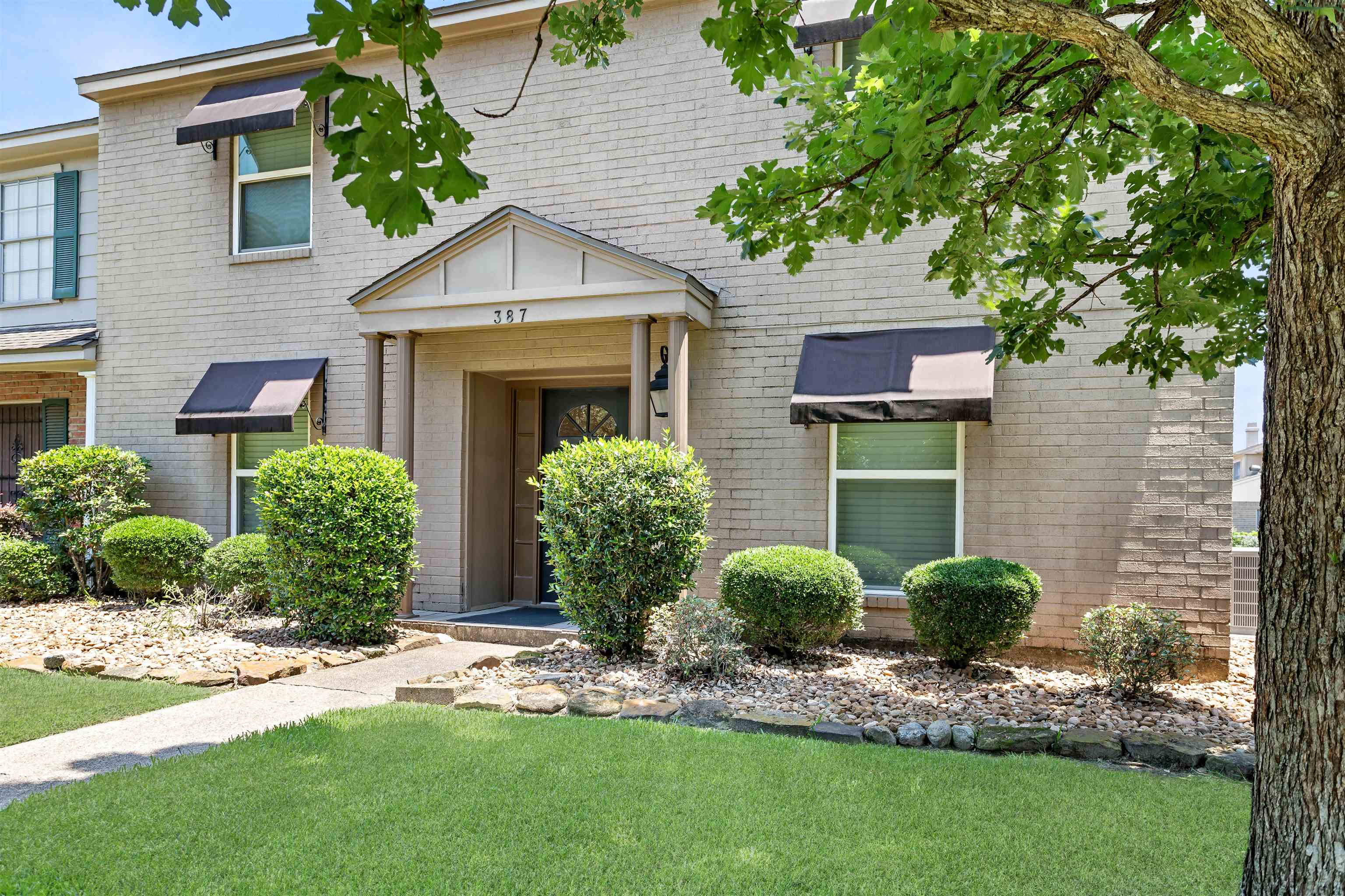 387 Georgetown Street Beaumont, TX 77707 - Photo 3 of 28