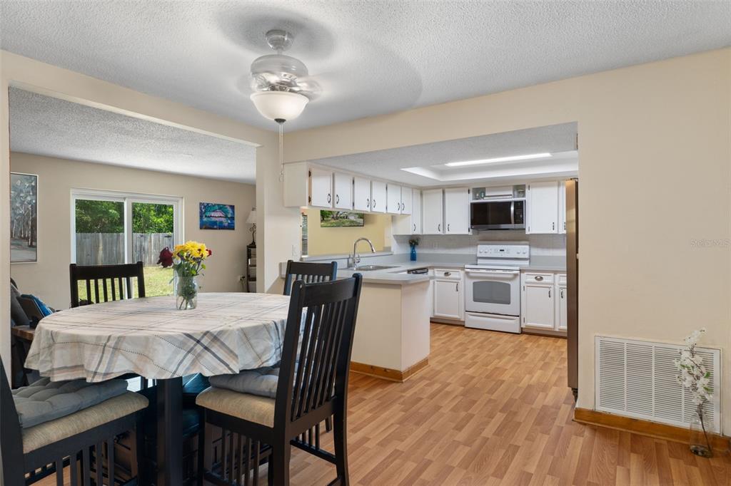 6337 Radford Street Spring Hill, FL 34606 - Photo 16 of 41
