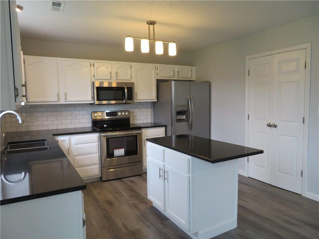 10813 Ravelle Road Indianapolis, IN 46234 - Photo 11 of 36 Gallery Image 11