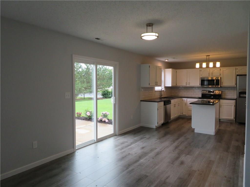 10813 Ravelle Road Indianapolis, IN 46234 - Photo 10 of 36 Gallery Image 10