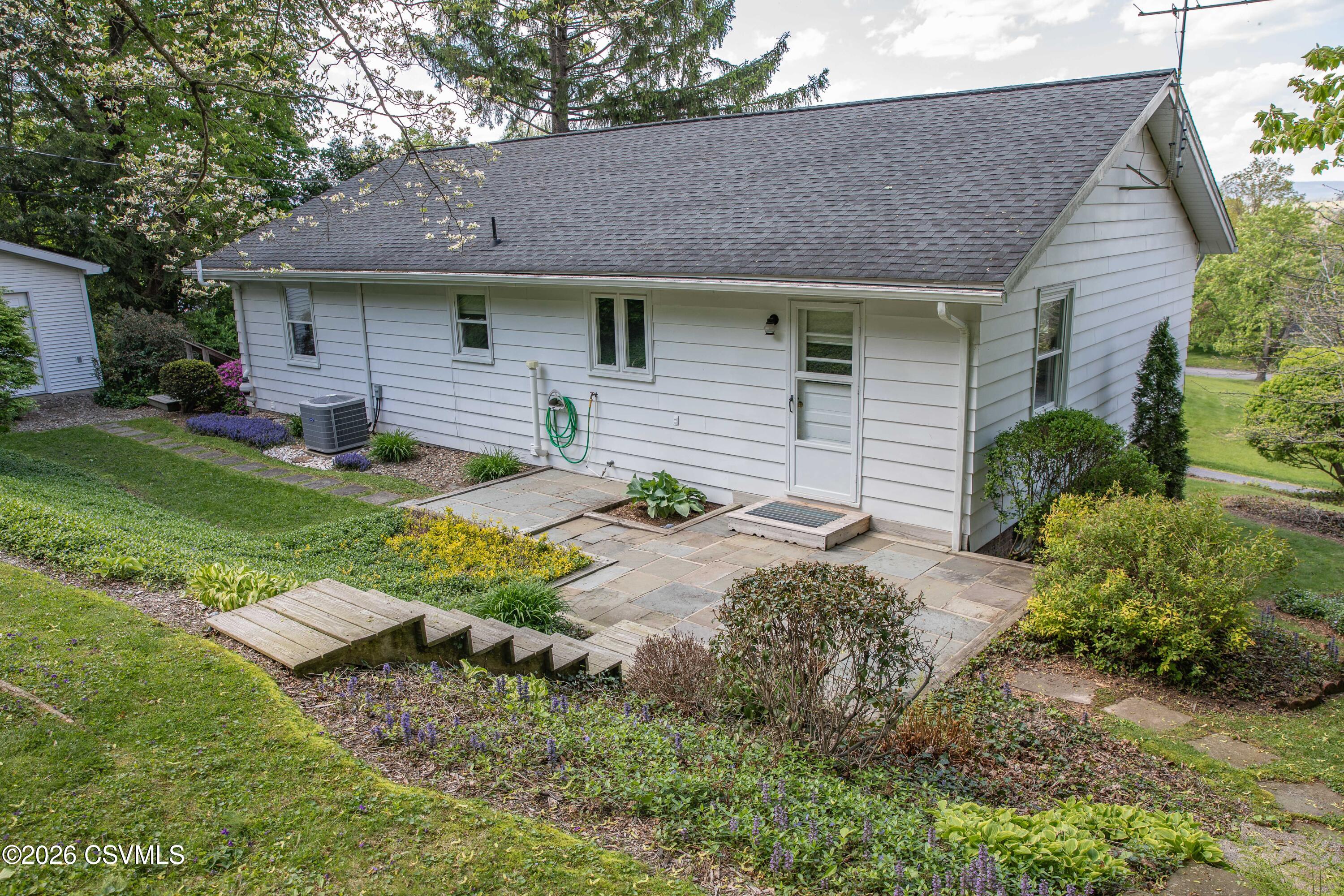 249 Hilltop Road Lewisburg, PA 17837 - Photo 8 of 44 Gallery Image 8