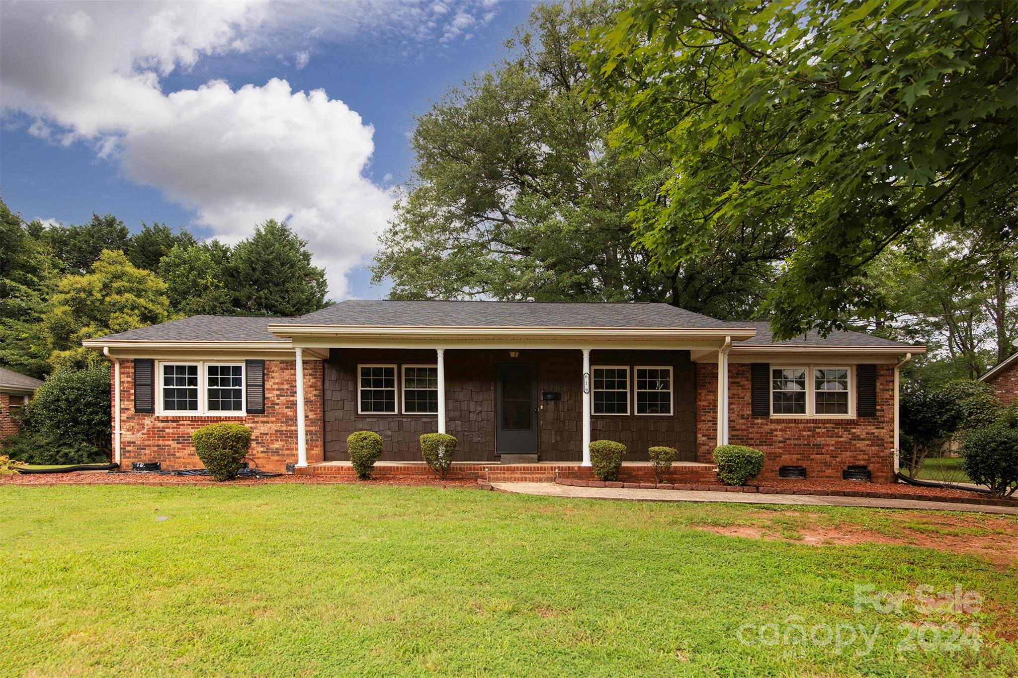 619 Holiday Road Gastonia, NC 28054 - Photo 1 of 26 Gallery Image 1