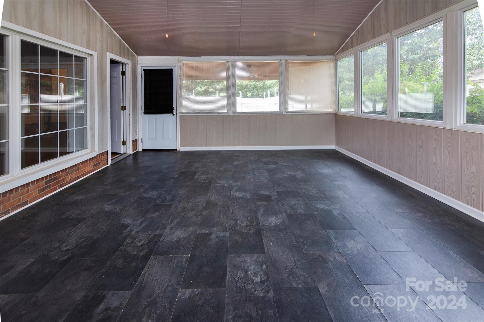 619 Holiday Road Gastonia, NC 28054 - Photo 18 of 26 Gallery Image 18