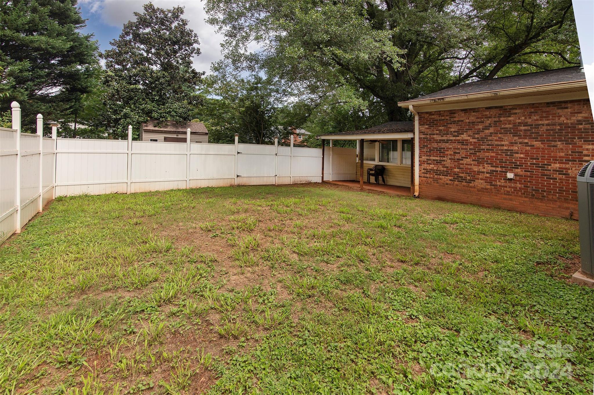 619 Holiday Road Gastonia, NC 28054 - Photo 20 of 26 Gallery Image 20