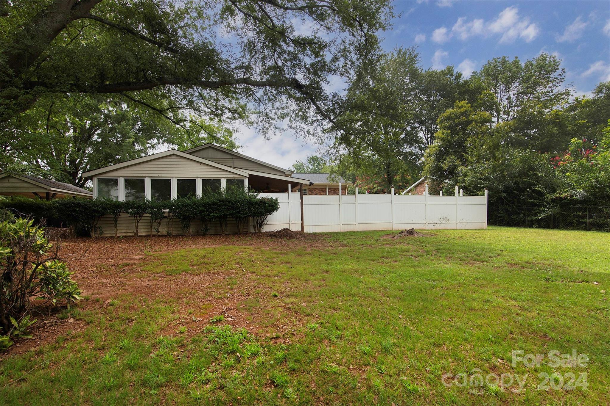 619 Holiday Road Gastonia, NC 28054 - Photo 21 of 26 Gallery Image 21