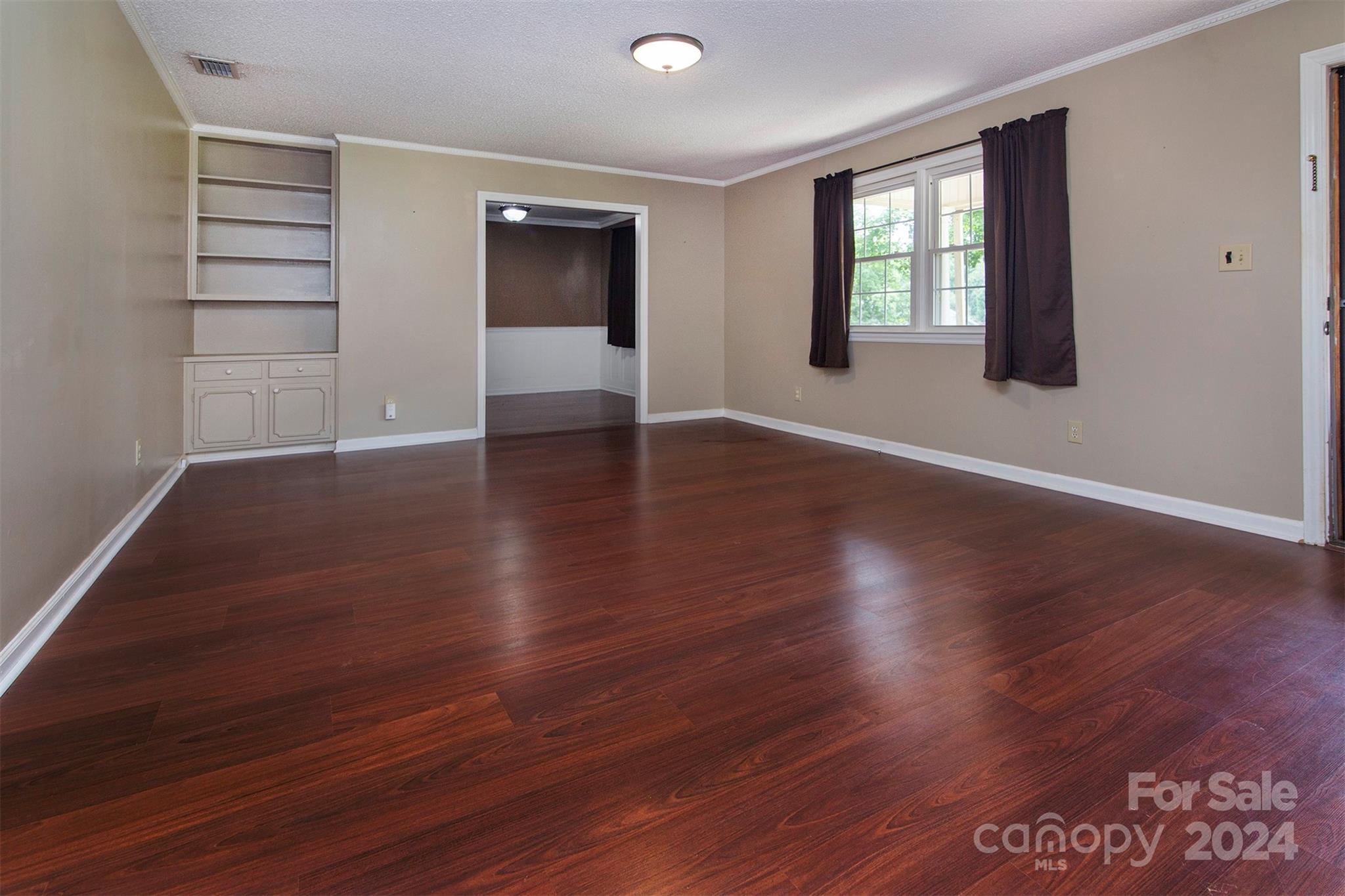619 Holiday Road Gastonia, NC 28054 - Photo 3 of 26 Gallery Image 3