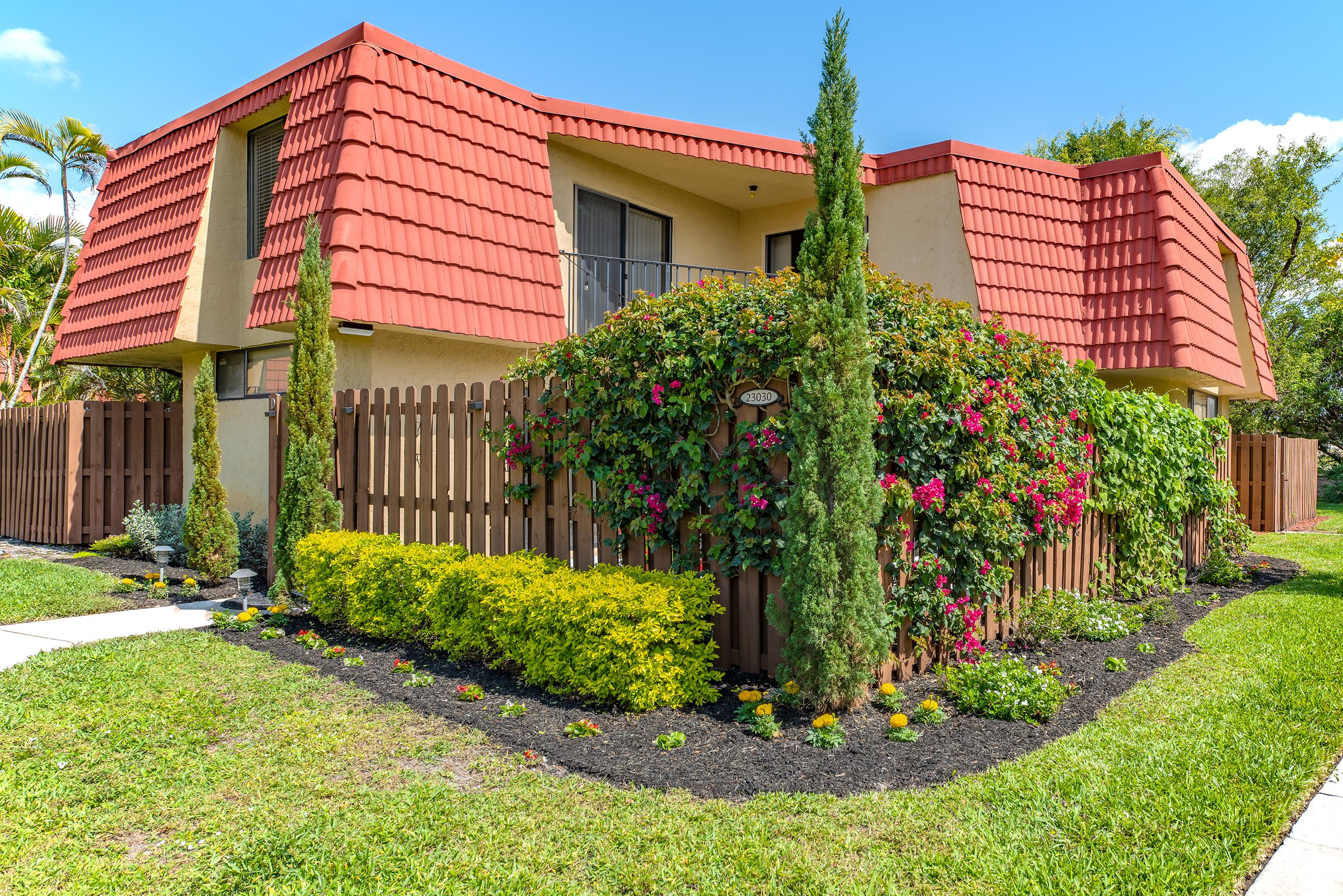 23030 Oxford Place, Unit D Boca Raton, FL 33433 - Photo 20 of 21 Front of Home 3