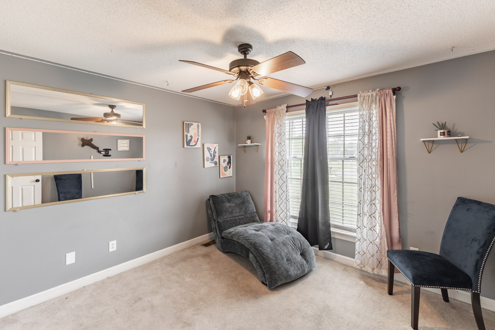 61 Eastridge Road Fayetteville, TN 37334 - Photo 24 of 42 a living room with furniture and a ceiling fan