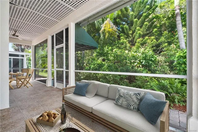 $799,000 | 120 Pepper Lane, Jensen Beach, FL 34957