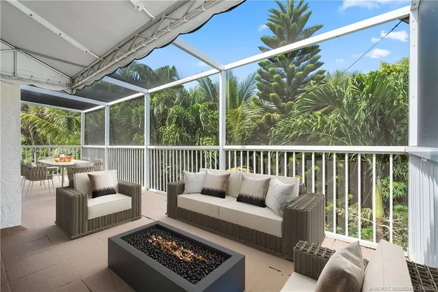 $799,000 | 120 Pepper Lane, Jensen Beach, FL 34957