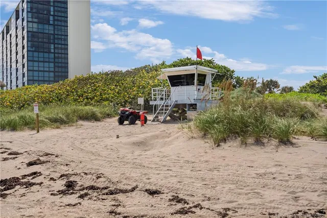 $799,000 | 120 Pepper Lane, Jensen Beach, FL 34957