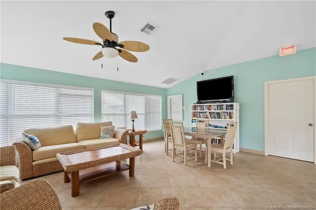 $799,000 | 120 Pepper Lane, Jensen Beach, FL 34957