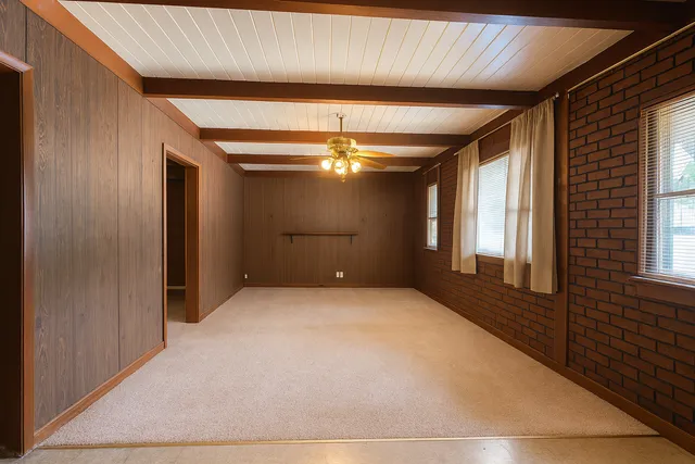 $310,000 | 760 Cumberland Street, Hoffman Estates, IL 60169