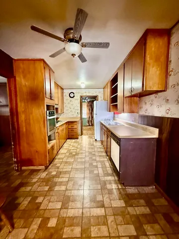 $310,000 | 760 Cumberland Street, Hoffman Estates, IL 60169