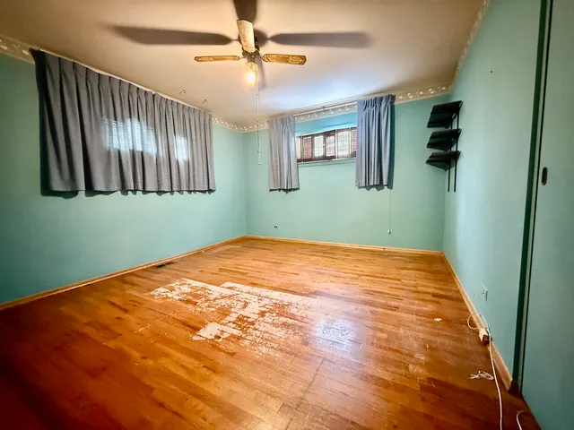 $310,000 | 760 Cumberland Street, Hoffman Estates, IL 60169