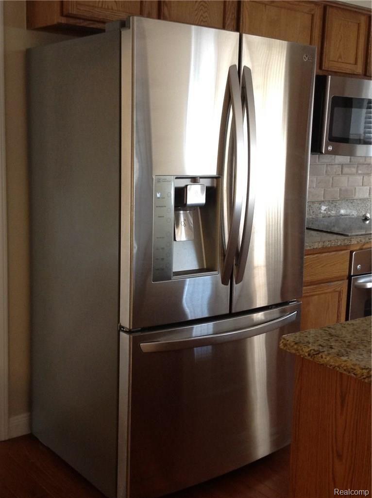 47614 Pavillon Road Canton, MI 48188 - Photo 12 of 31 IMG_4259.JPG
