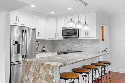 $1,399,000 | 906 West Henry Avenue, Tampa, FL 33604