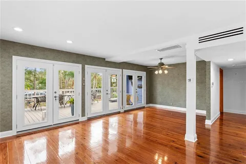 $1,399,000 | 906 West Henry Avenue, Tampa, FL 33604